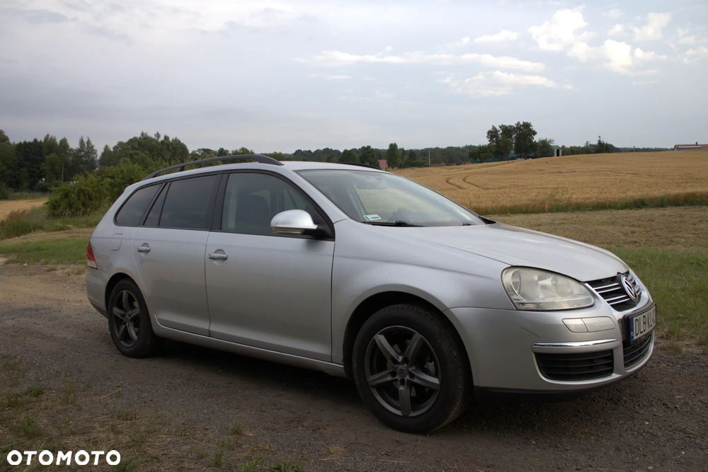 Volkswagen Golf 1.6 Comfortline - 4