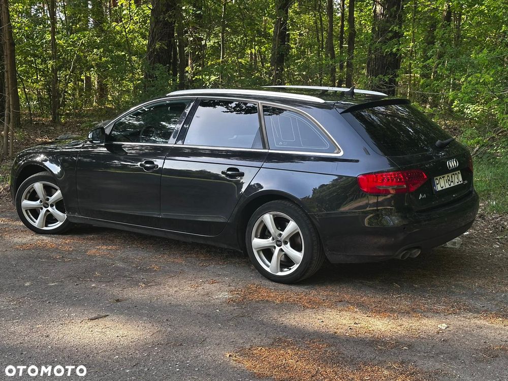 Audi A4 Avant 2.0 TDI DPF Ambiente - 12