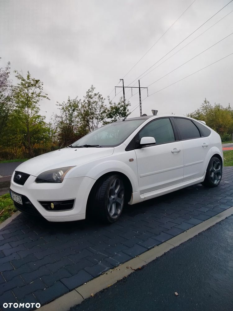 Ford Focus 1.6 TDCi Ambiente - 5