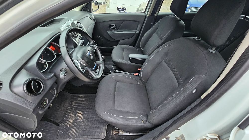 Dacia Logan 1.2 16V Laureate EU6 - 13