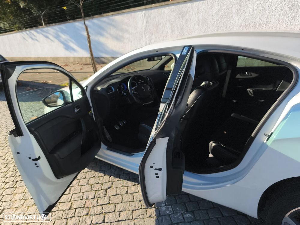 Citroën DS4 1.6 HDi So Chic - 15