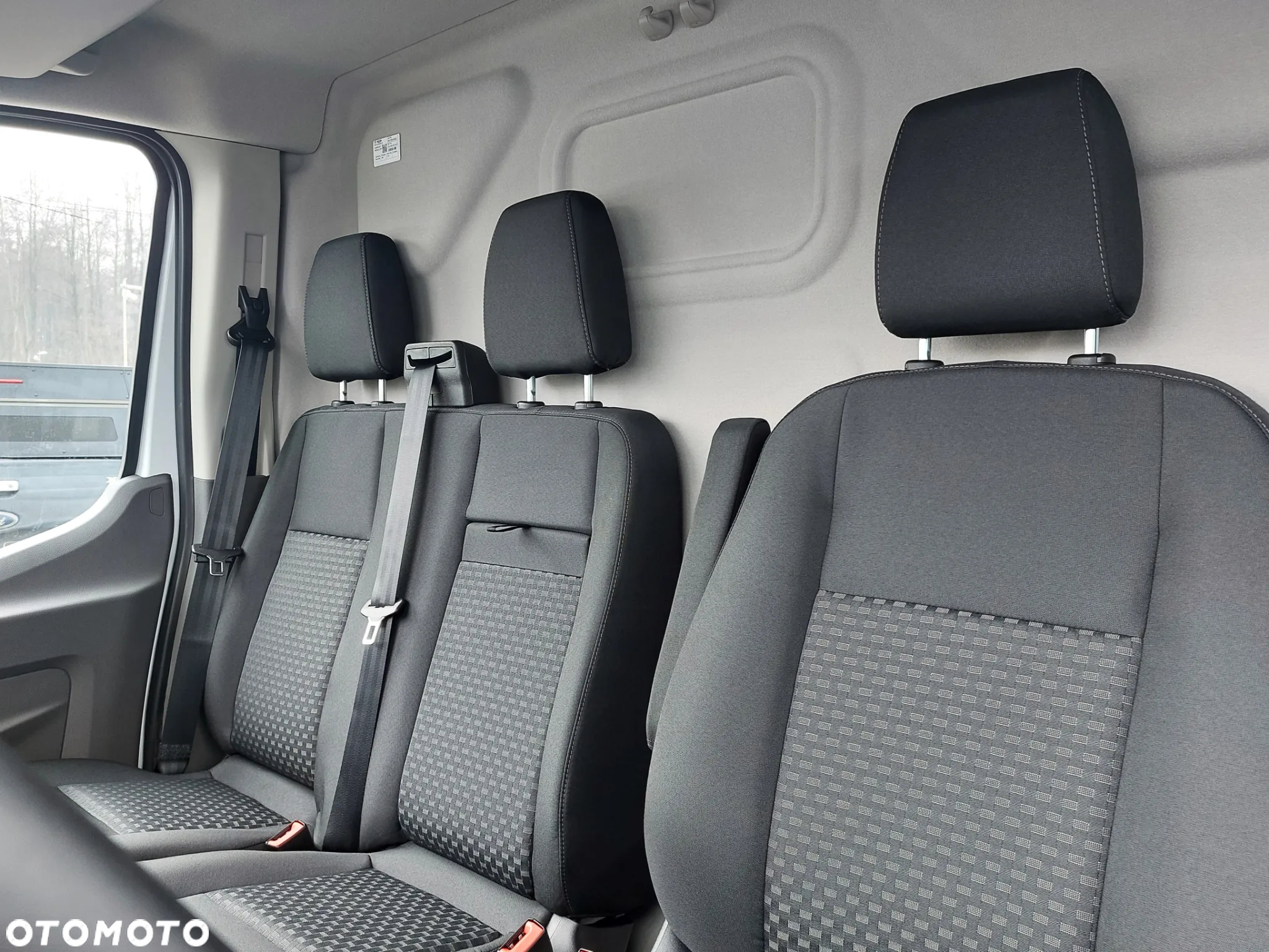 Ford Transit - 12