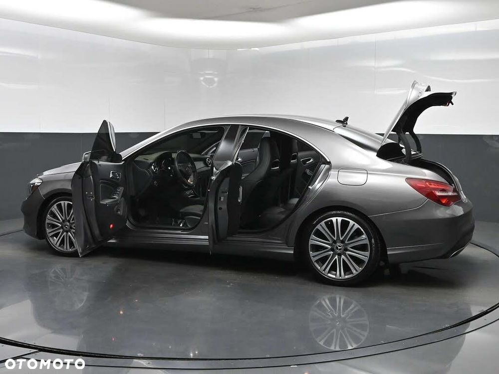 Mercedes-Benz CLA 250 4-Matic - 20