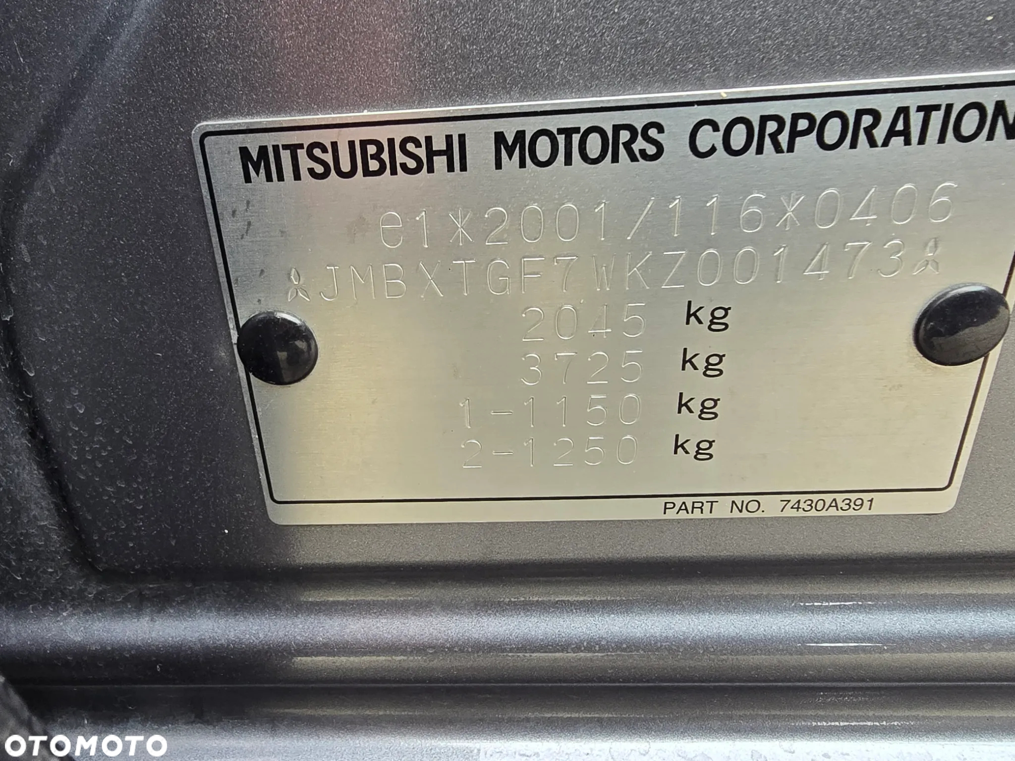Mitsubishi Outlander 2.0 Instyle + 4WD CVT - 14
