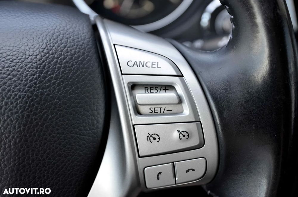 Nissan Qashqai 1.6 DCI TEKNA+ - 25