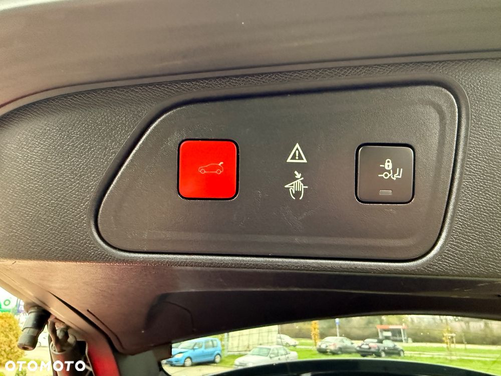 Peugeot 3008 2.0 BlueHDi GT S&S EAT8 - 23