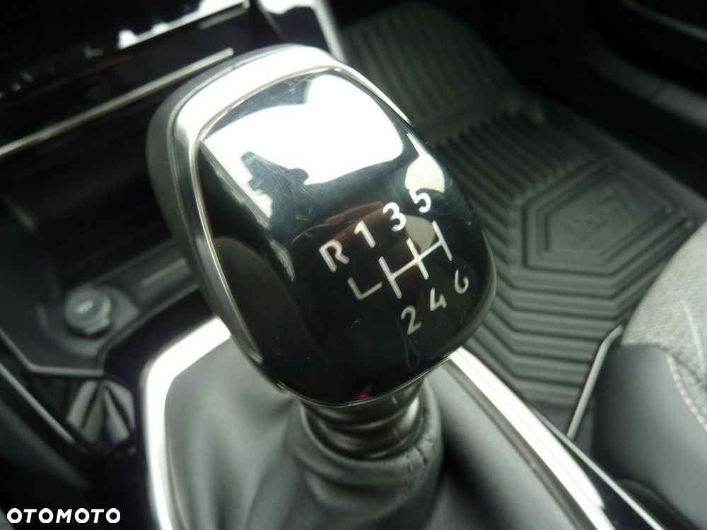 Peugeot 2008 - 34