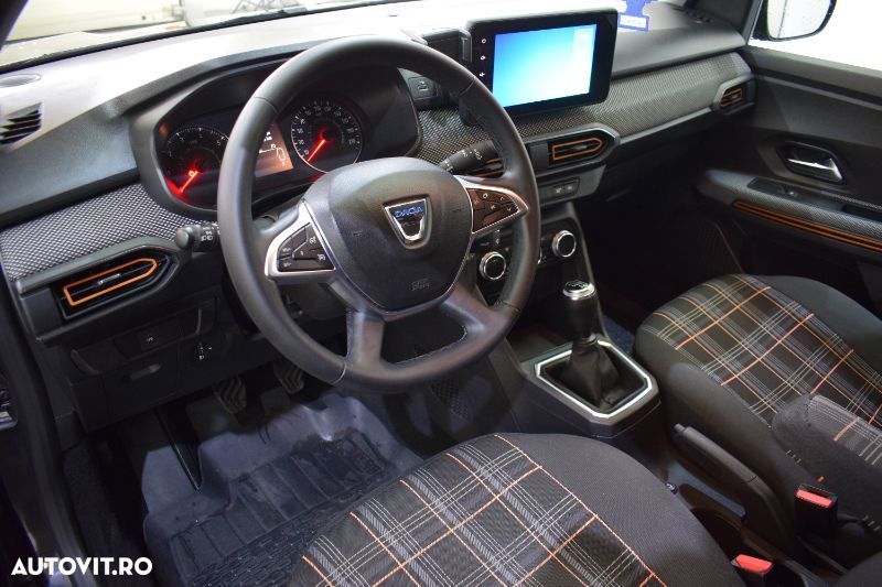 Dacia Sandero TCe 90 MT6 Comfort - 24