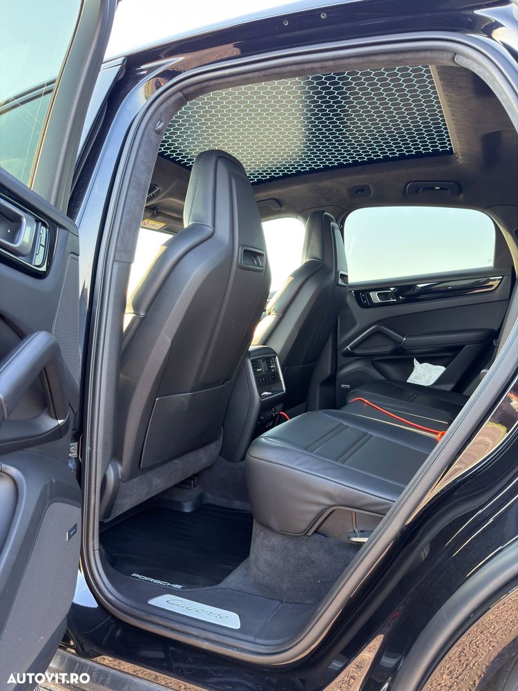 Porsche Cayenne - 15