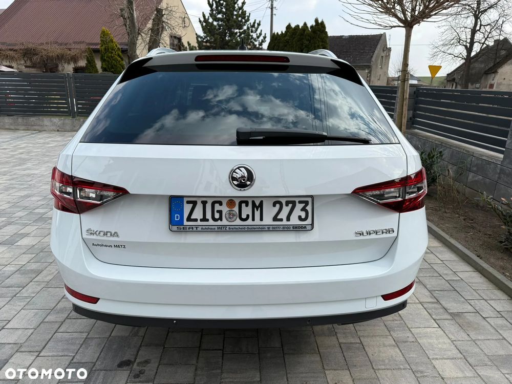 Skoda Superb 2.0 TDI DSG Premium Edition - 13