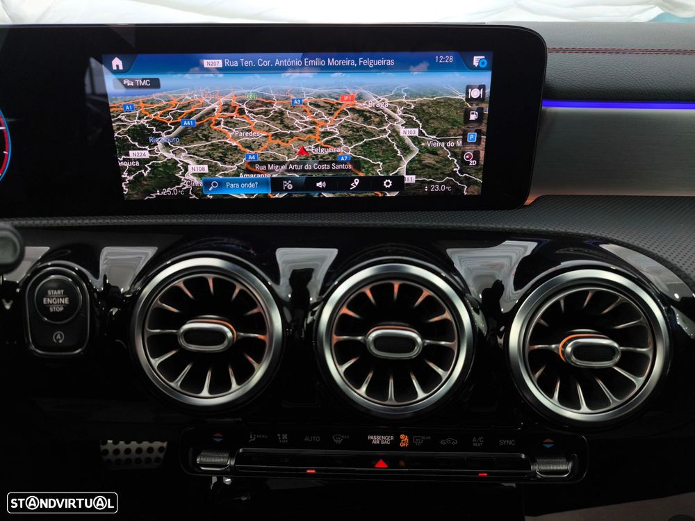 Mercedes-Benz CLA 180 d 7G-DCT AMG Line - 14