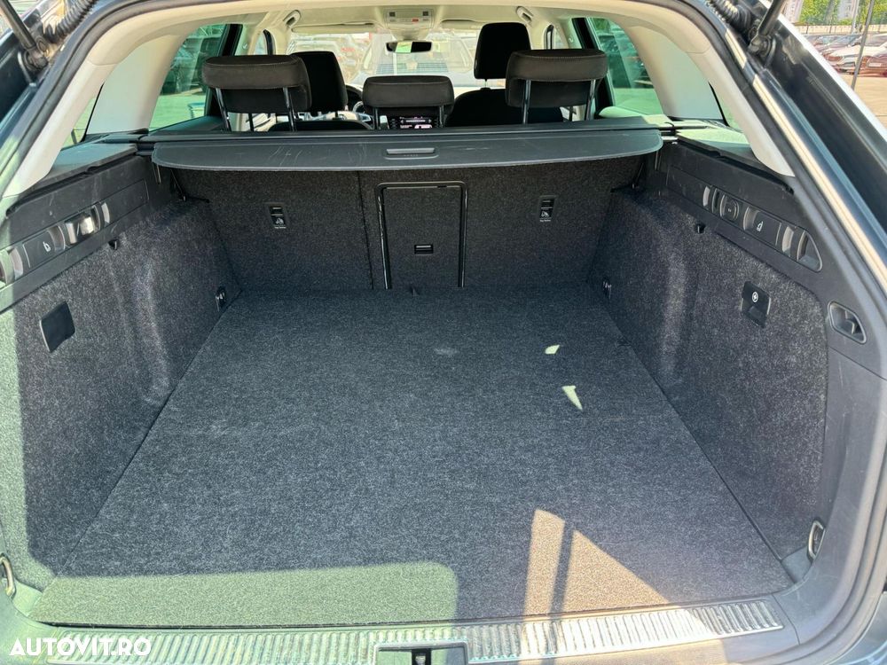Skoda Superb 1.4 TSI DSG Ambition - 33