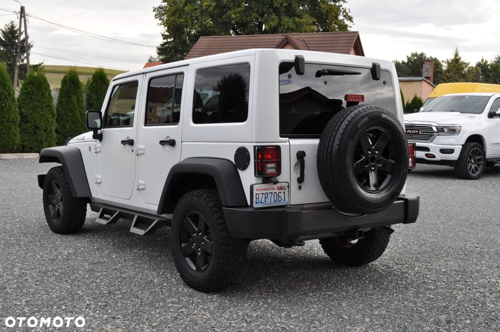 Jeep Wrangler 3.6 Unlim Black Edition II - 8