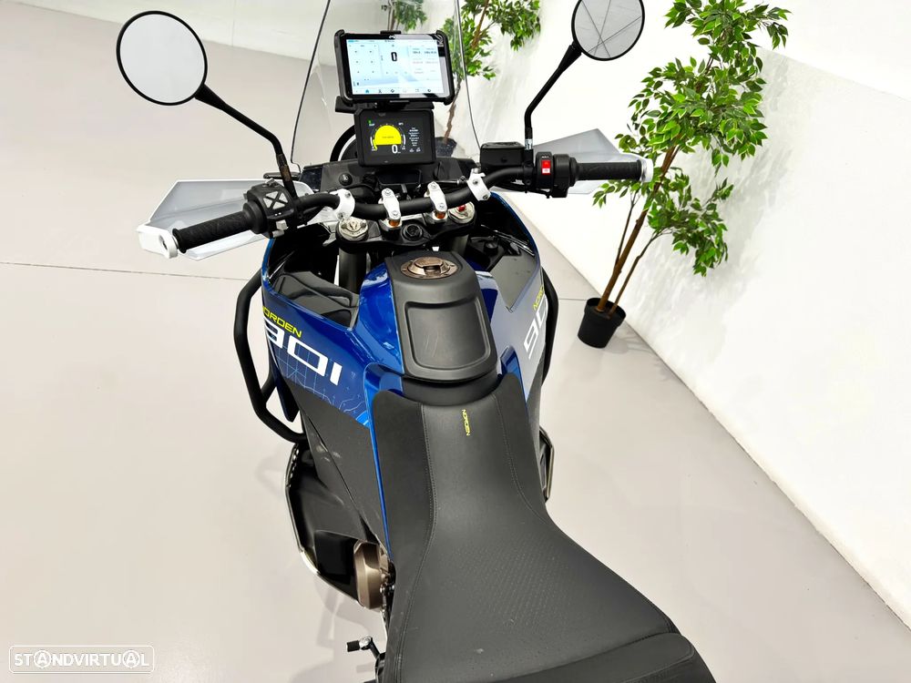 Husqvarna Norden 901 EXPEDITION - 15