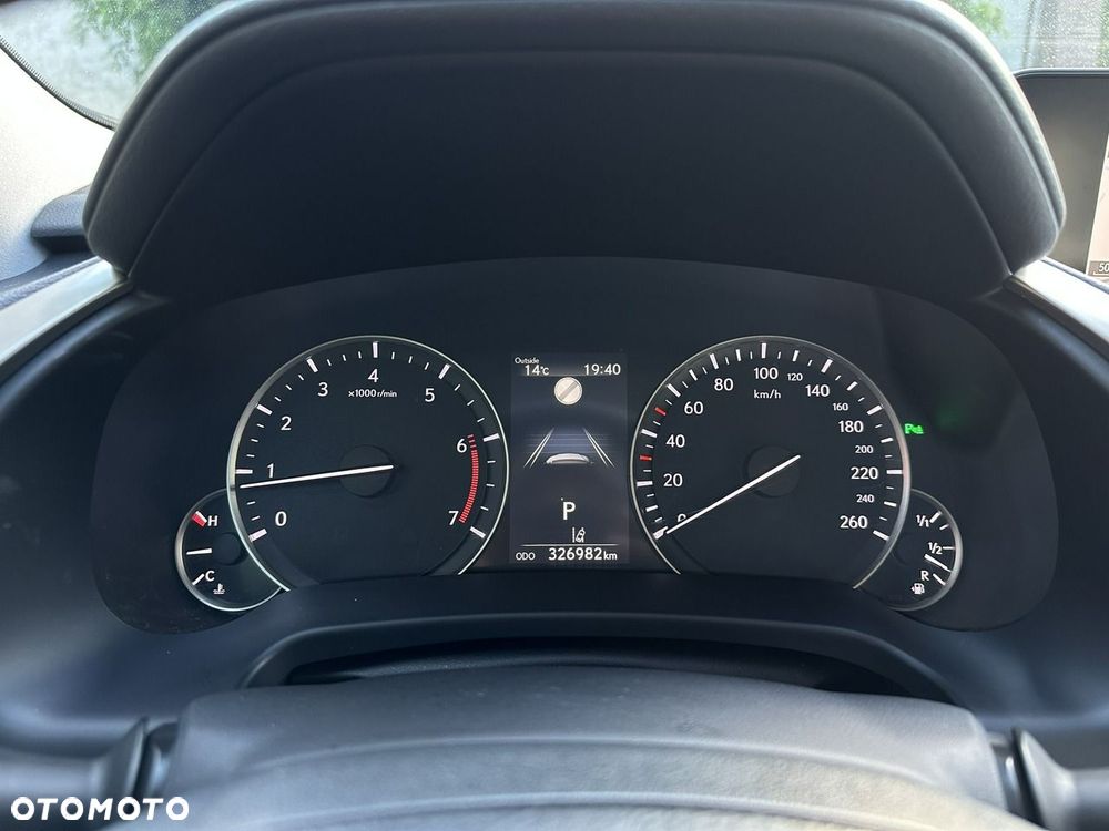 Lexus RX - 14