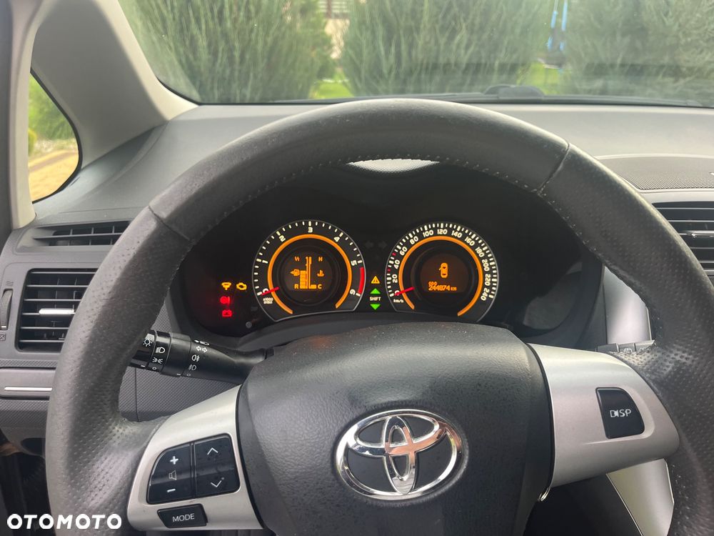 Toyota Auris 1.4 D-4D Luna - 9