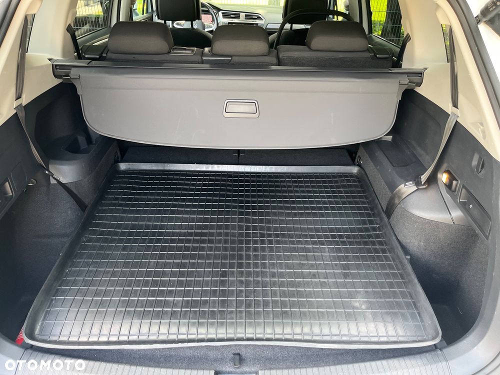Volkswagen Tiguan Allspace 2.0 TSI 4Mot Elegance DSG - 36