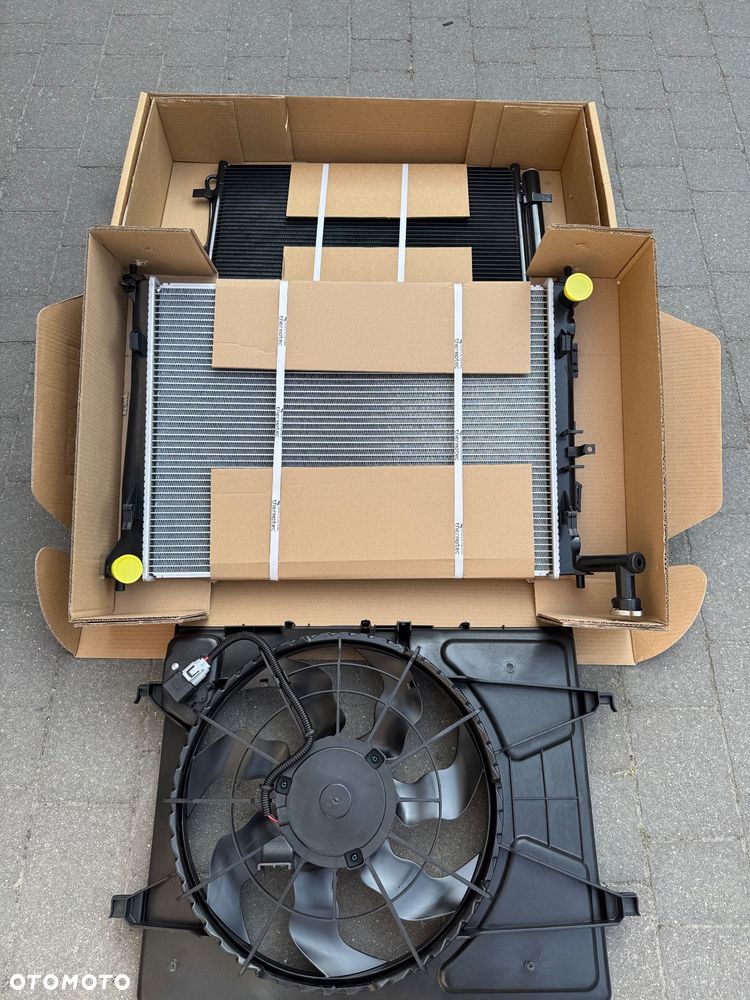 Hyundai i30 I chłodnica wody klimatyzacji kpl wentylator