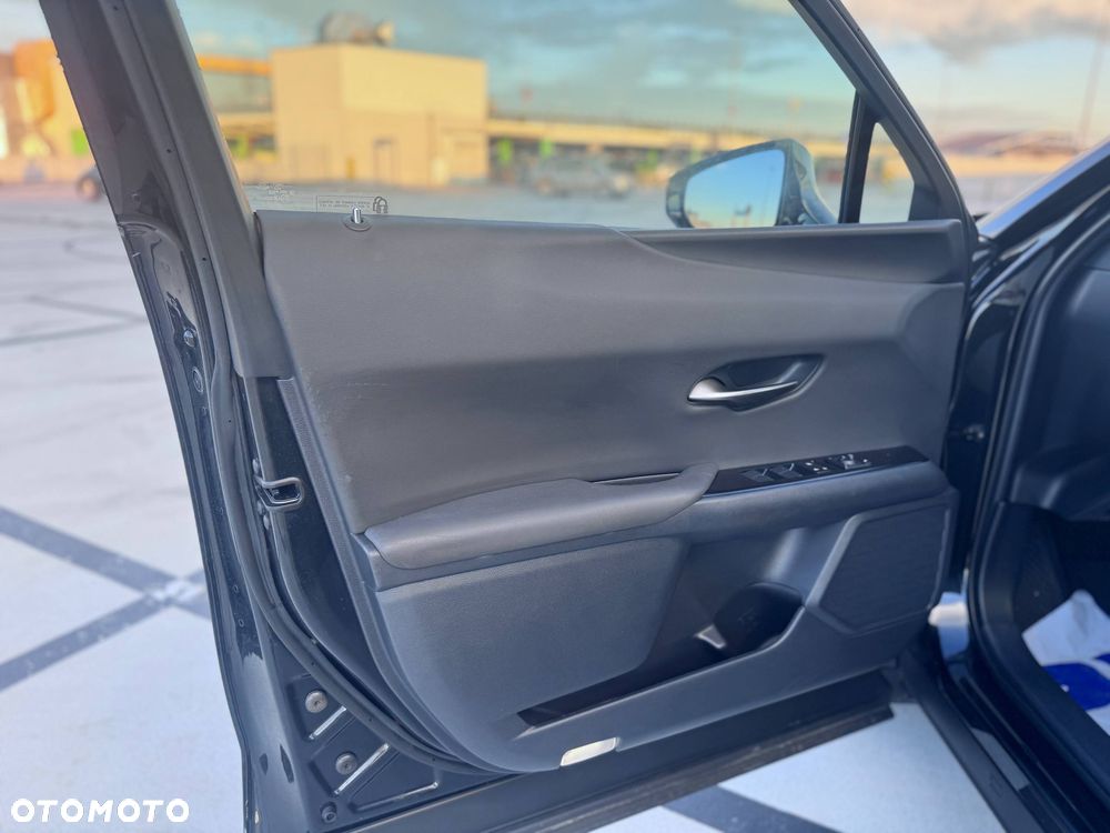 Lexus UX 200 GPF Elegance 2WD - 23