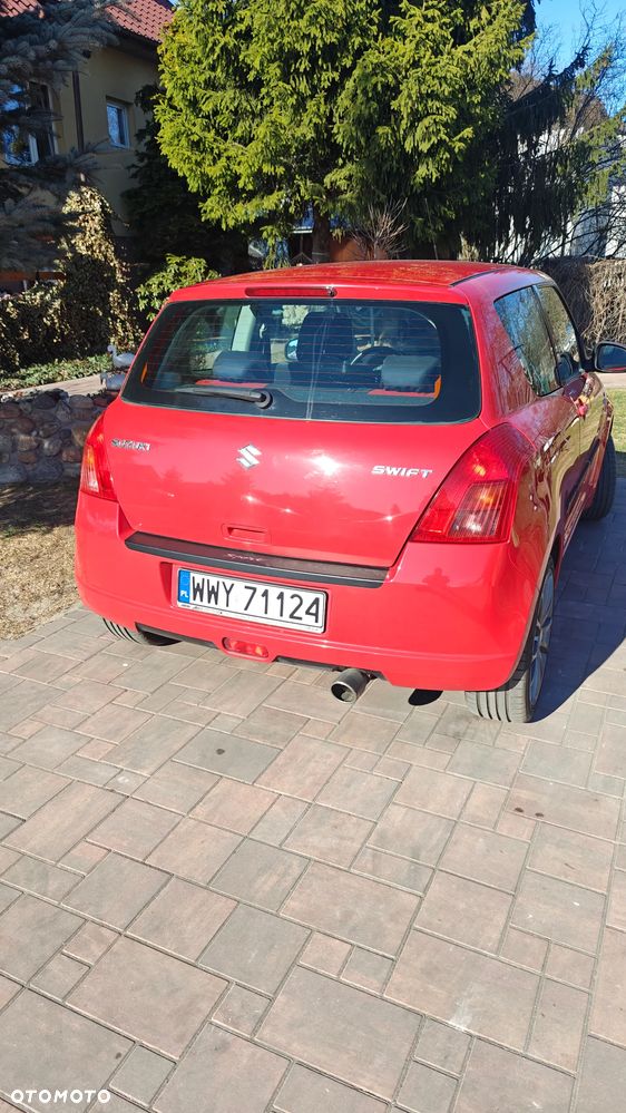 Suzuki Swift 1.3 GC - 8