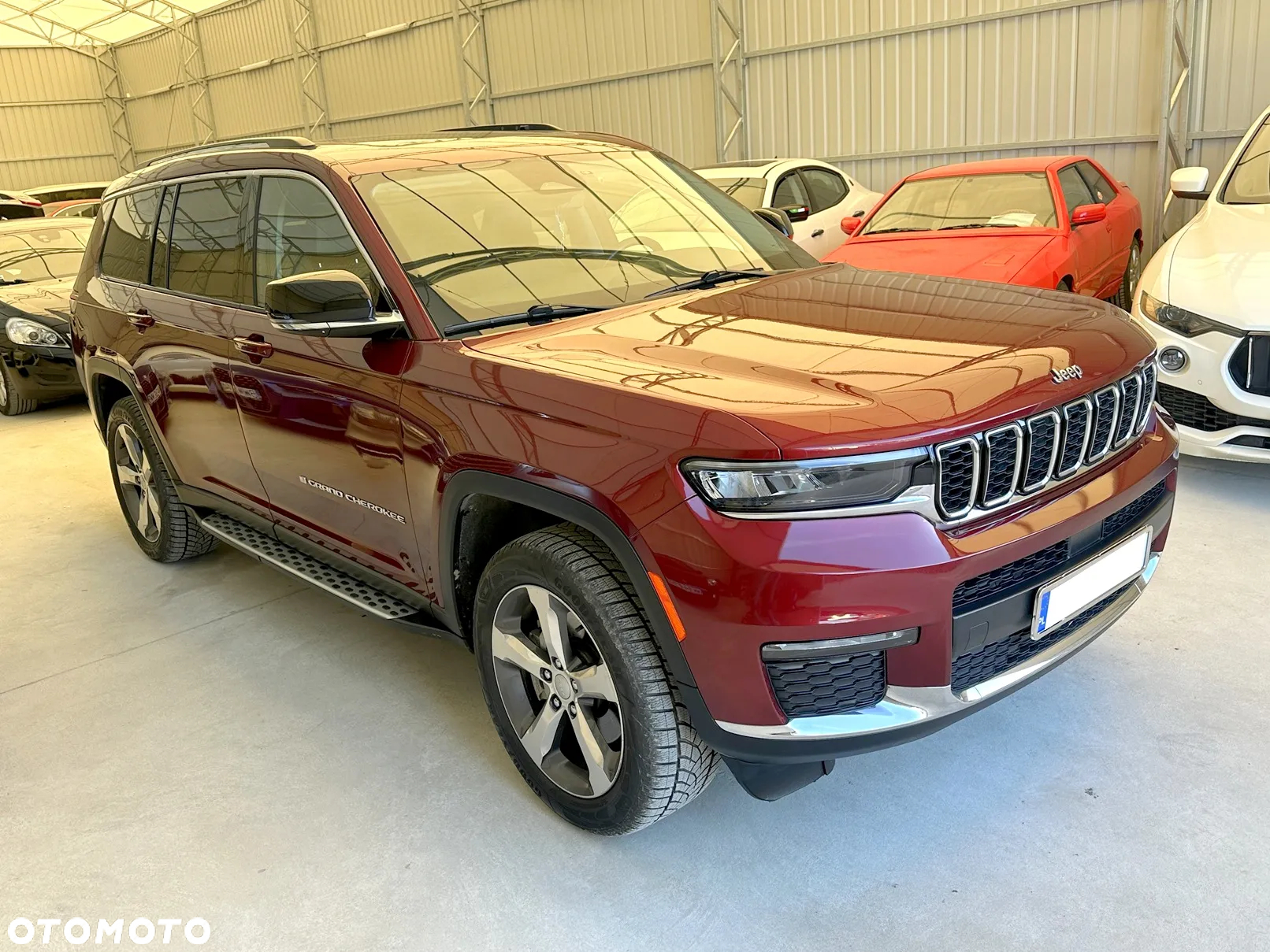Jeep Grand Cherokee - 17