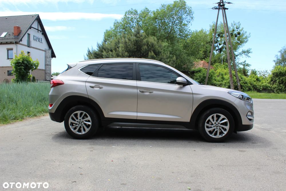 Hyundai Tucson blue 1.7 CRDi 2WD DCT Premium - 13