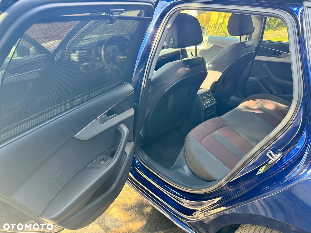Audi A4 Avant 35 TDI mHEV S Line S tronic - 24