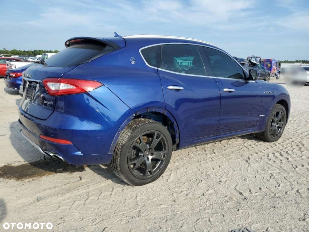Maserati Levante - 2