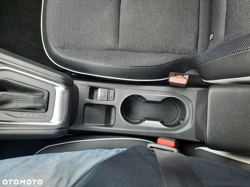 Renault Captur 1.3 TCe Intens EDC - 39