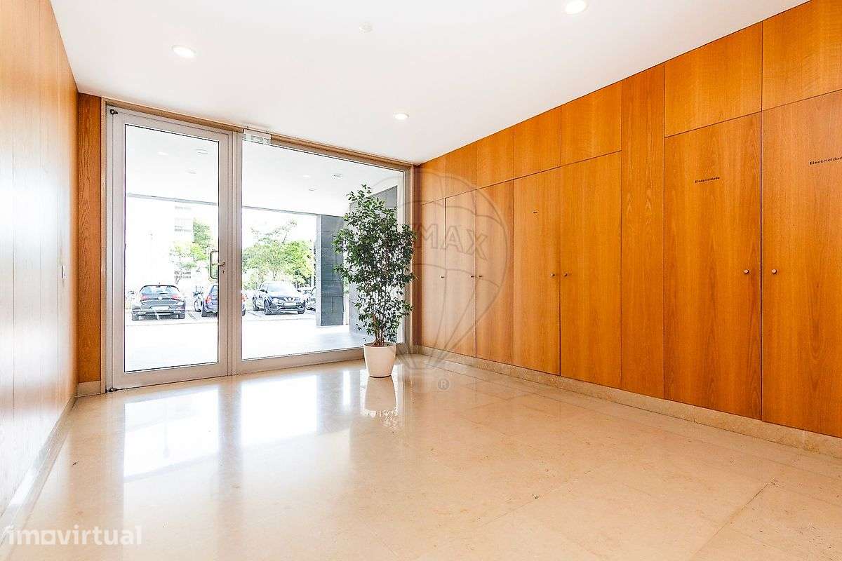 Apartamento T2 para arrendamento - Grande imagem: 2/29