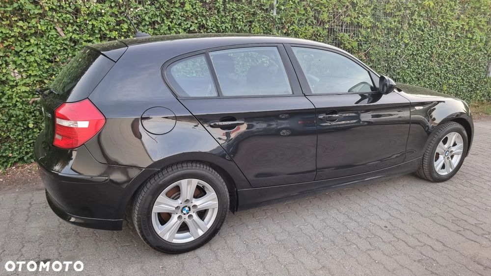 BMW Seria 1 118i - 23