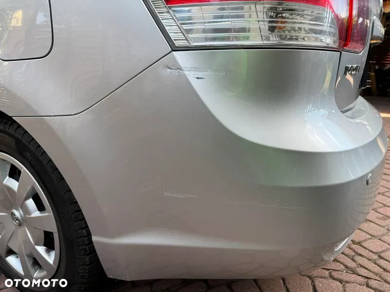 Toyota Avensis 1.8 Luna - 9