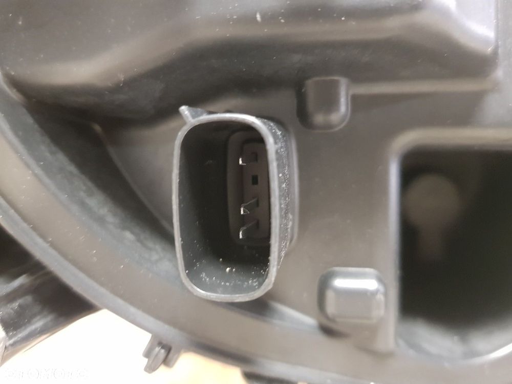 ORYGINALNA LAMPA TYLNA PRAWA W BŁOTNIK PRAWY TYŁ OPEL ASTRA K 5 V KOMBI 15-19 39077375 - 9