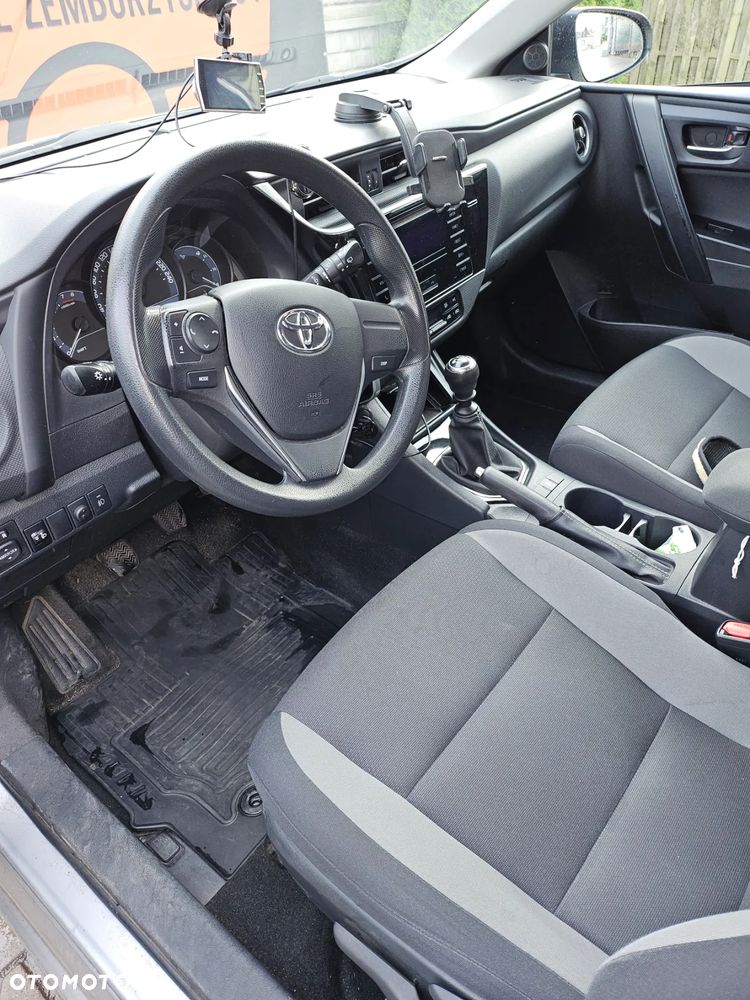 Toyota Auris 1.6 Active - 6
