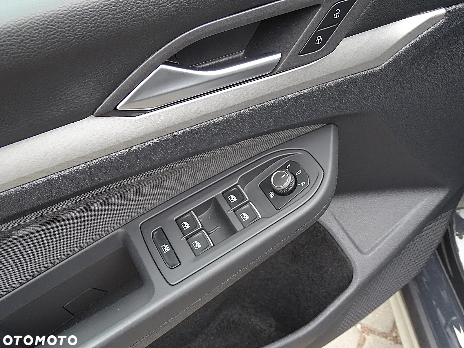 Volkswagen Golf Variant 2.0 TDI 4Motion SCR DSG Alltrack - 36