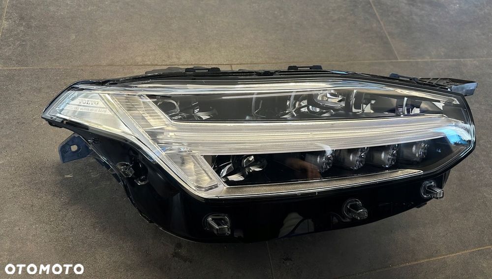LAMPA PRAWA PRZÓD FULL LED ACTIVE HIGH BEAM VOLVO XC90 II 2 14- 31677039 - 3