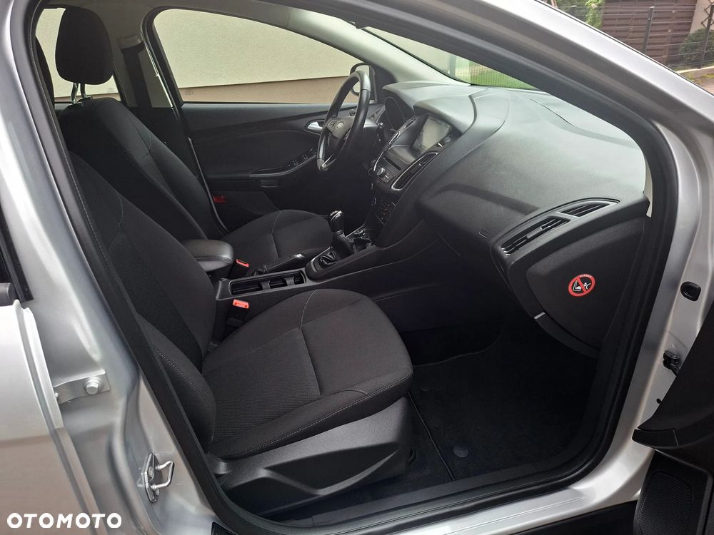 Ford Focus - 27