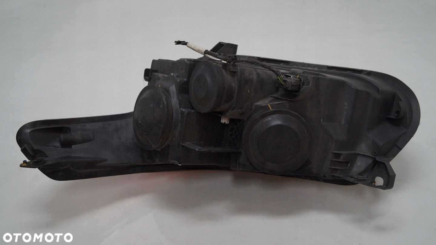 LAMPA PRZEDNIA PRAWA CITROEN C3 PICASSO - 11