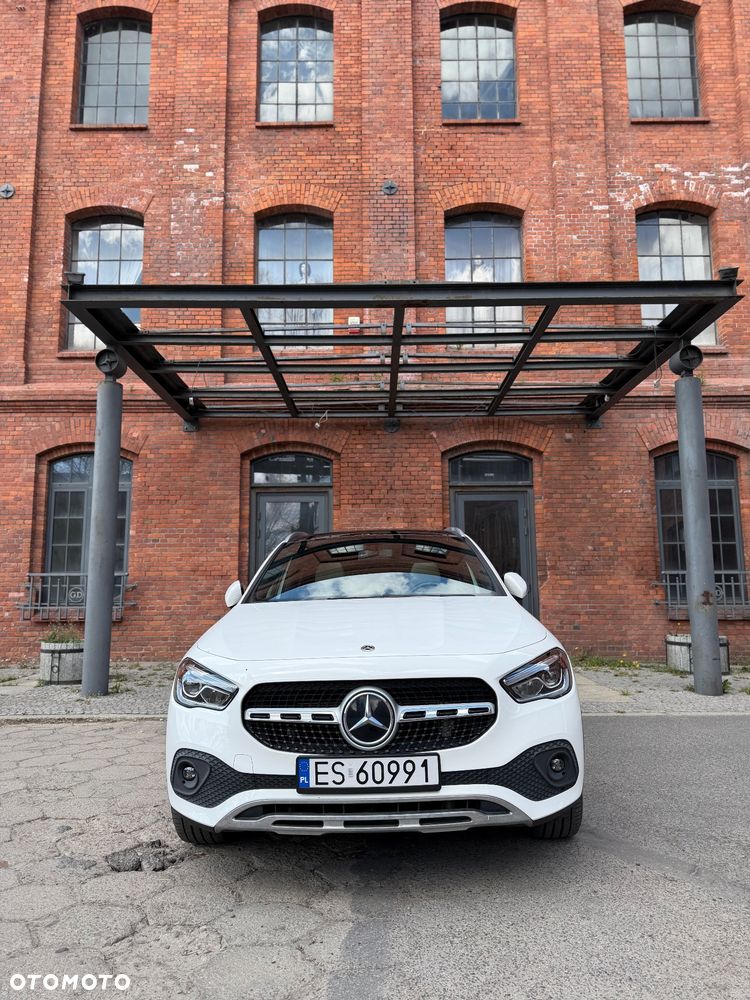 Mercedes-Benz GLA - 1