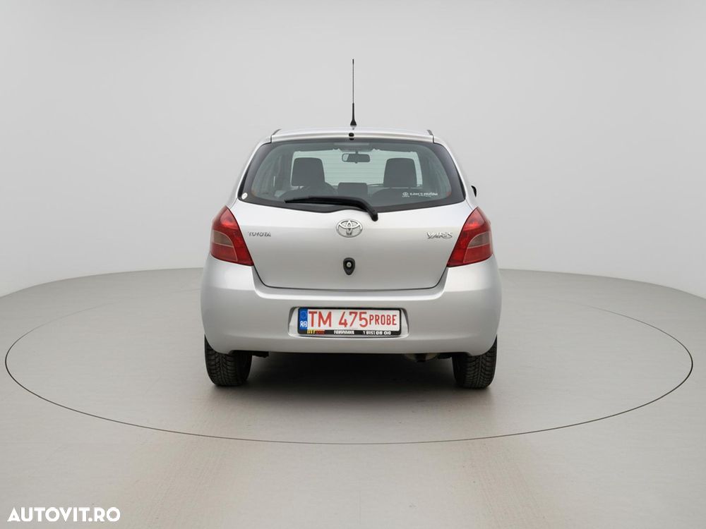 Toyota Yaris 1.4 D-4D Aut Sol - 4