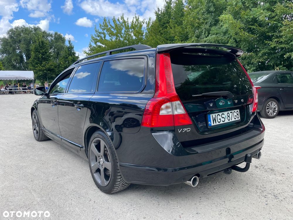 Volvo V70 D5 R-Design - 6