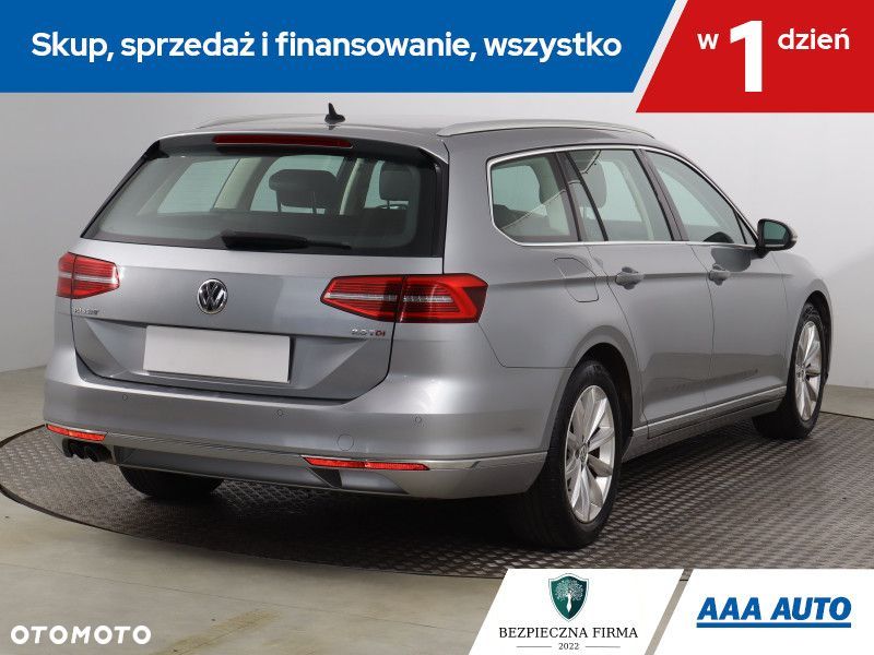 Volkswagen Passat Variant - 6