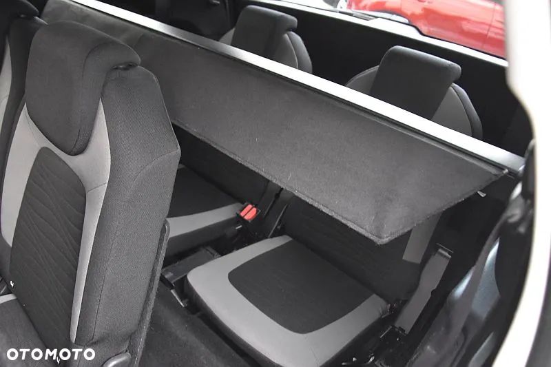 Citroën C4 Grand Picasso BlueHDi 120 EAT6 Exclusive - 22