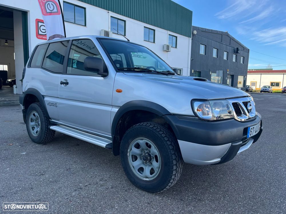 Nissan Terrano II Van - 8