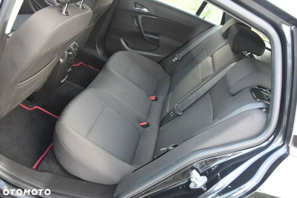 Opel Insignia 1.6 Turbo Edition - 23