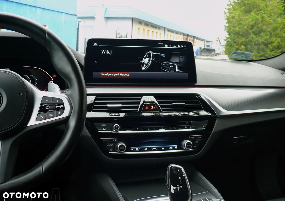 BMW Seria 5 520d M Sport sport - 12