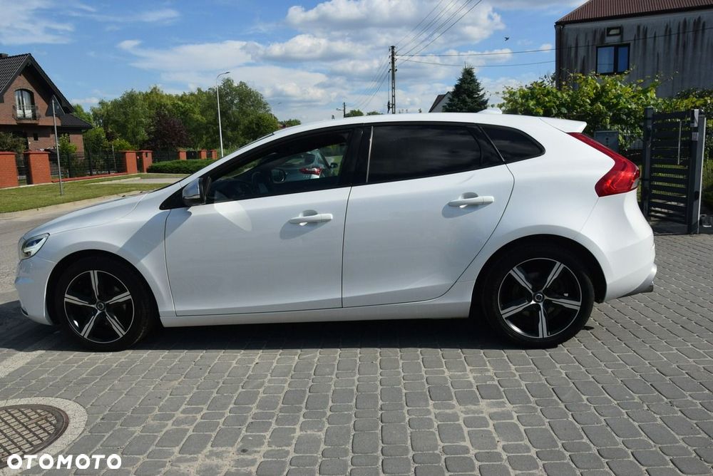 Volvo V40 D2 Kinetic - 14