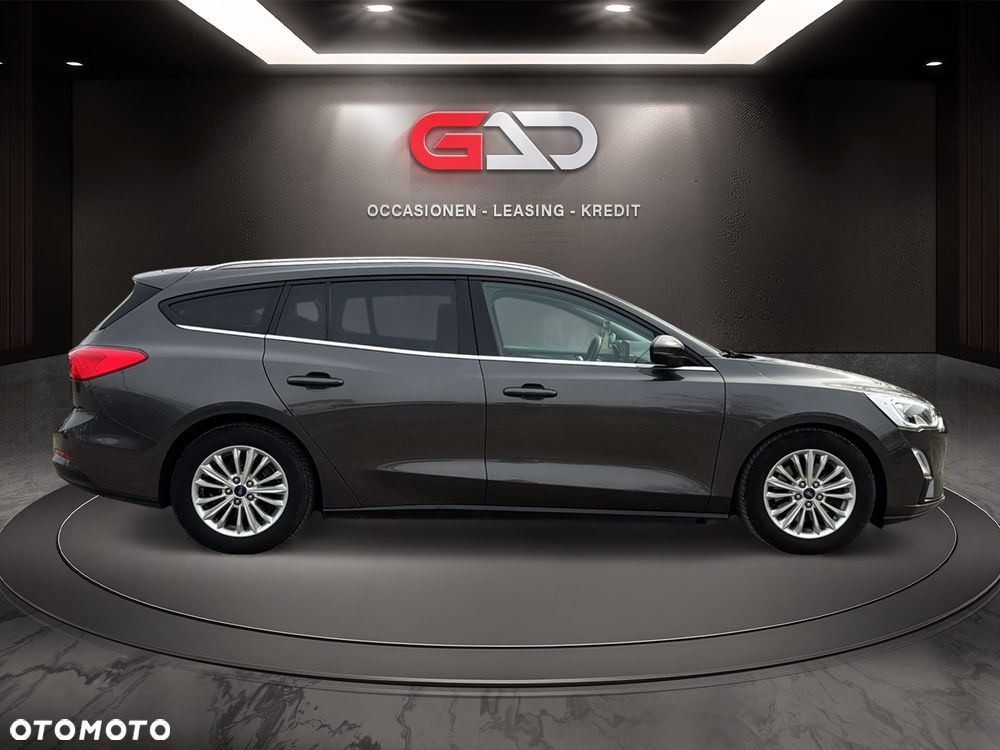 Ford Focus SW 1.5 EcoBlue S&S TITANIUM - 6