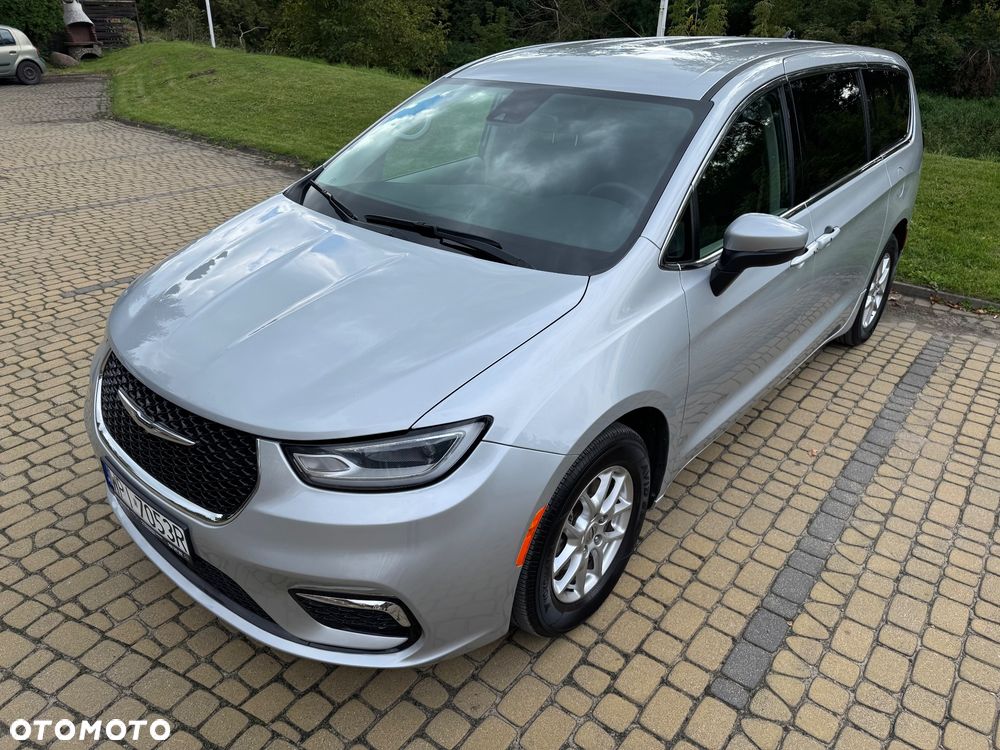 Chrysler Pacifica - 8