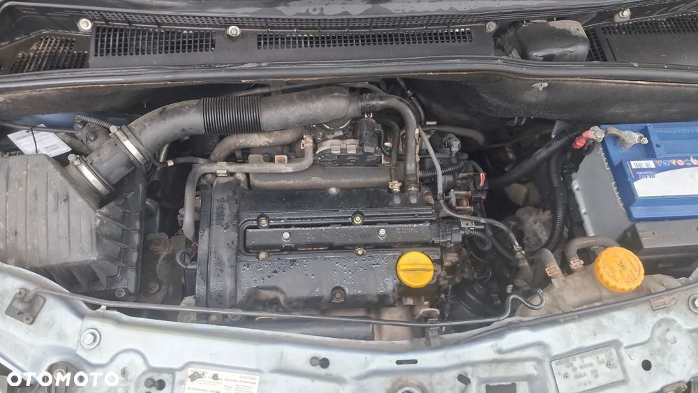 Na części Opel Meriva A LIFT silnik 1.4 16v 90 KM Twinsport Z14XEP lakier Z21C skrzynia maska zderzak drzwi klapa szyba fotel kanapa lusterko lampa deska GWARANCJA !!! Przód Tył Zestaw Komplet Drzwi Klapa Zderzak Błotnik Maska Grill Atrapa Szyba Pas Lampa Lusterko Boczki Fotel Kanapa Kokpit Deska Rozdzielcza Przełącznik Włącznik Sterownik Przewody Wiązka Instalacja Moduł Komputer Czujnik Listwa Pompa Alternator Wtryski Głowica Rozrusznik Kompresor Sprzęgło Dwumas Silnik  Skrzynia ABS Klimatyzacji Paliwa Wspomagania Kolektor Turbina Przepustnica Zawór Chłodnica Koło Hak Belka Sanki Zawieszenie Mcpherson Półoś Amortyzator Wydech Tłumik Zacisk Most - 11